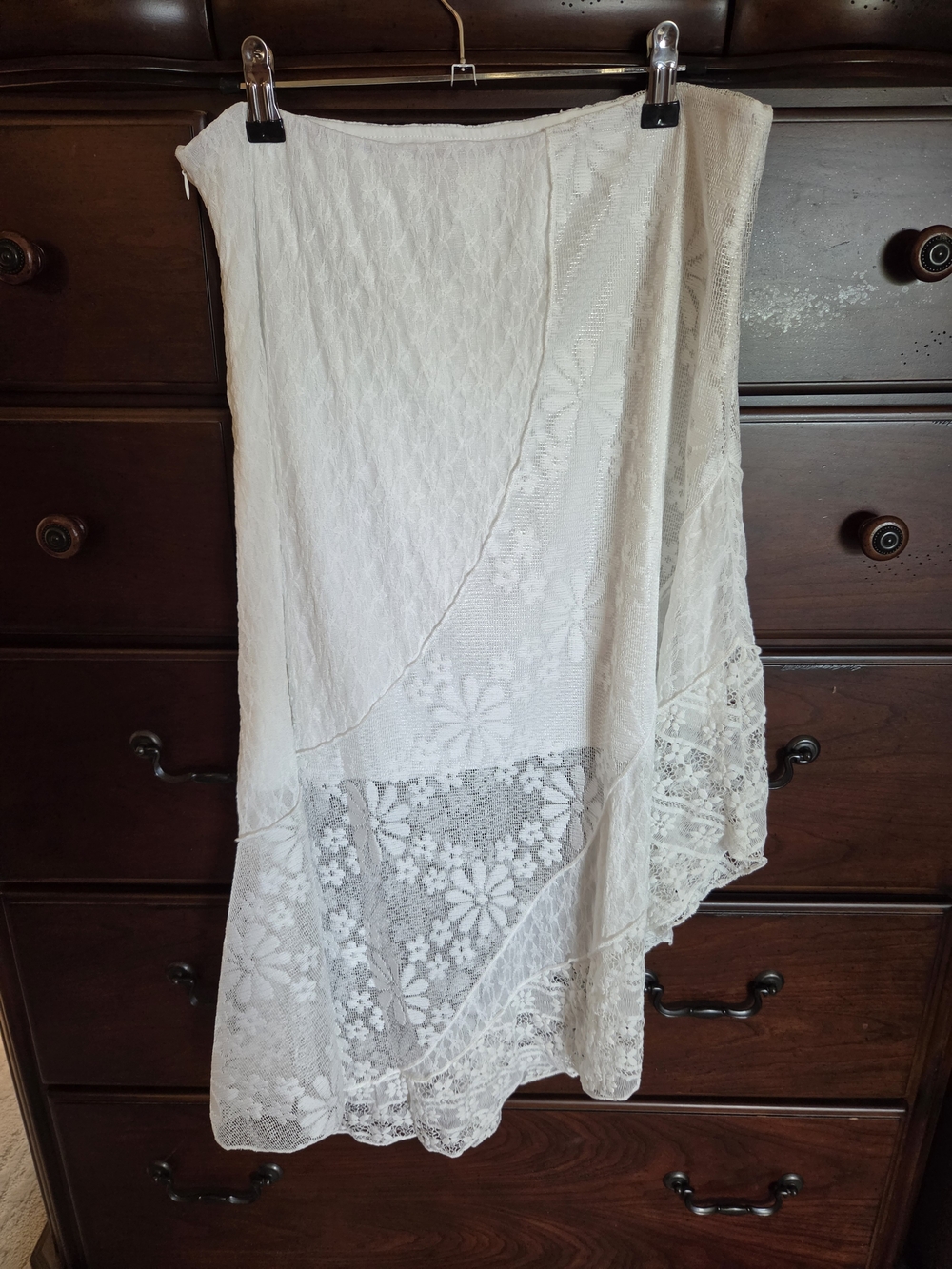 NWOT, POL White Lace Skirt